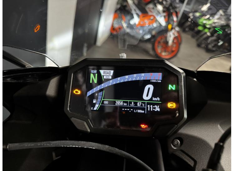 KAWASAKI ZX6R PERFORMANCE