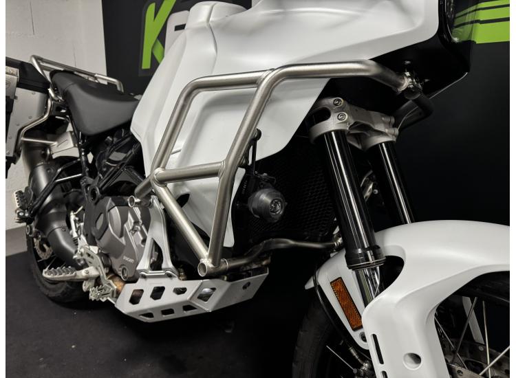 DUCATI DESERTX