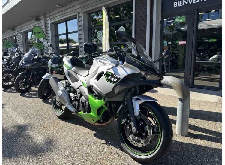 KAWASAKI Ninja 7 Hybrid