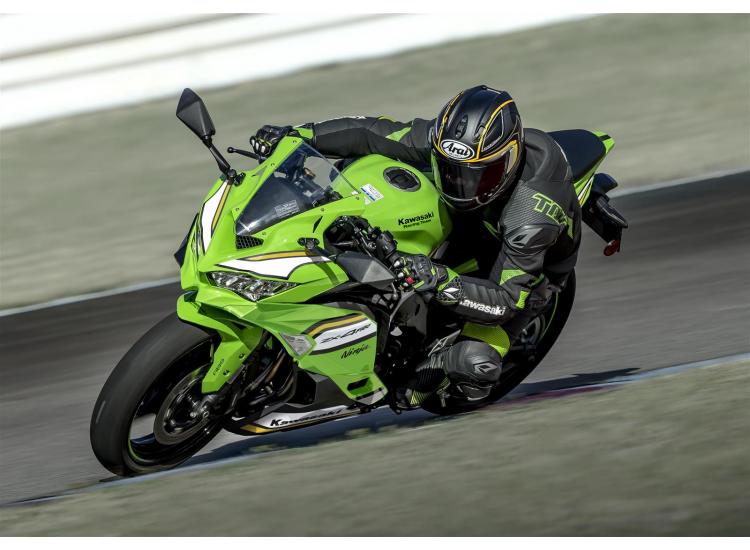 KAWASAKI NINJA ZX-4 RR