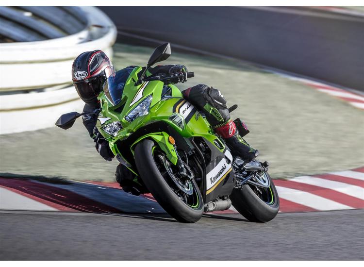 KAWASAKI NINJA ZX-4 RR