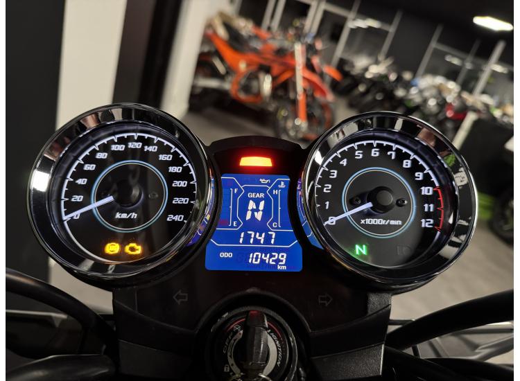 KAWASAKI Z 650 RS SE