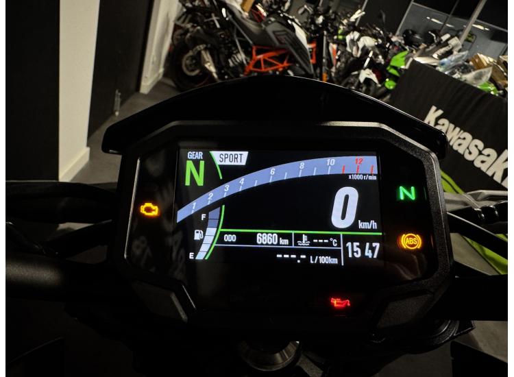 KAWASAKI Z900 FULL