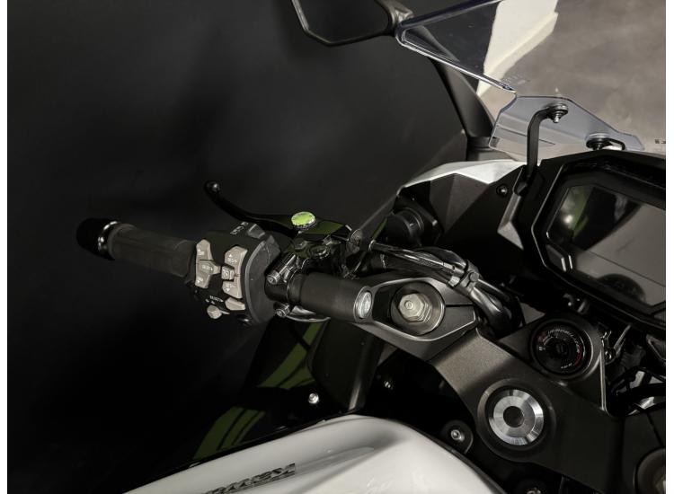 KAWASAKI NINJA 1000SX