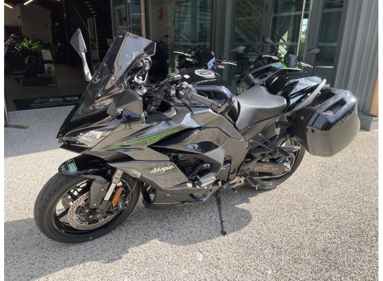 KAWASAKI NINJA 1100 SX TOURER Performance