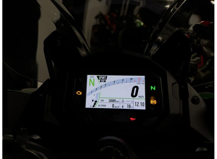 KAWASAKI NINJA 1000SX 