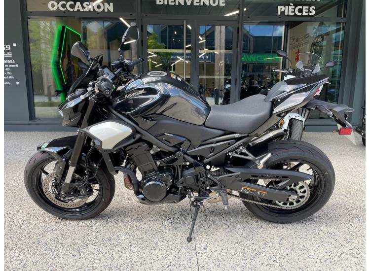 KAWASAKI Z900 Performance 2025