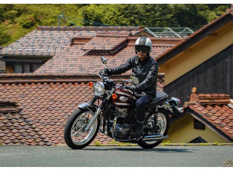 KAWASAKI W 800