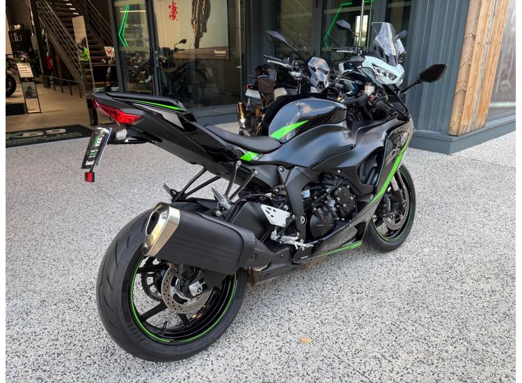 KAWASAKI ZX-6R 636