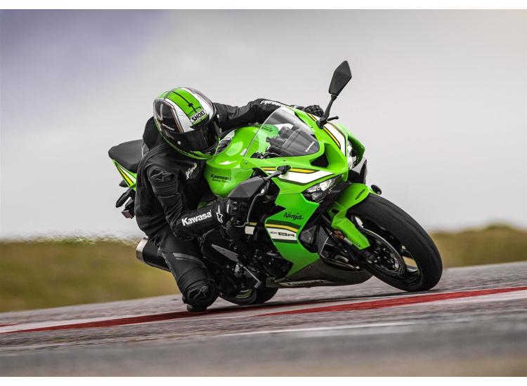 KAWASAKI NINJA ZX-6 R